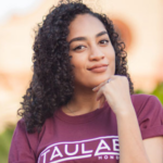 “Hey there! I’m from São Paulo. Wanna talk?”